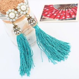 🌹CLEARANCE🌹Pearl/Crystal Tassel Earrings🌹